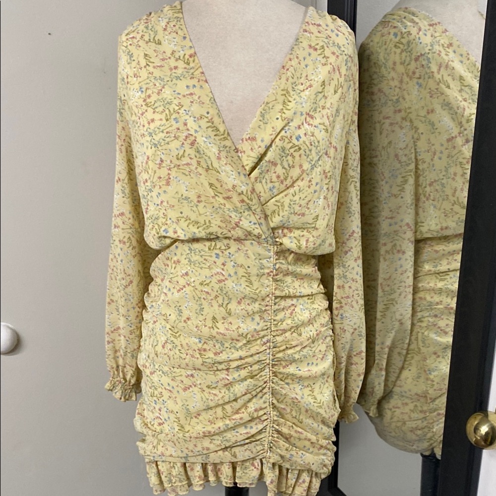 Pale Butter Yellow Floral Milkmaid Mable Dress Wrap Top W/Rouched Skirt Keyhole